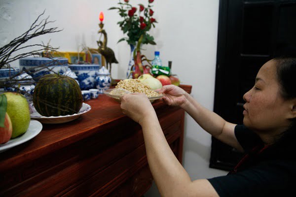 Cách cúng tết Đoan Ngọ: Lễ vật, văn khấn, thời gian-3 Cách cúng tết Đoan Ngọ: Lễ vật, văn khấn, thời gian-3