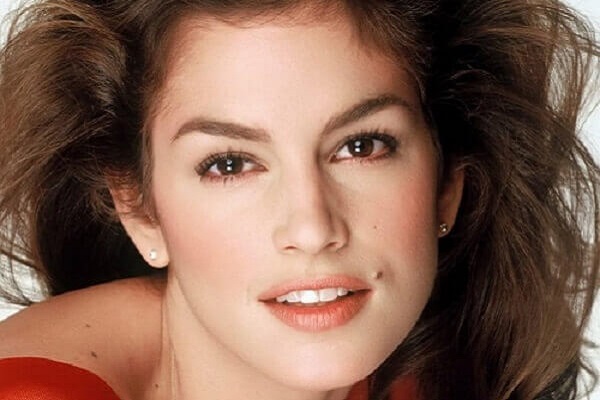 Xem tướng nốt ruồi trên mặt phụ nữ đoán vận mệnh-5