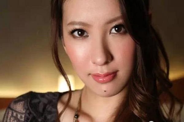 Xem tướng nốt ruồi trên mặt phụ nữ đoán vận mệnh-6