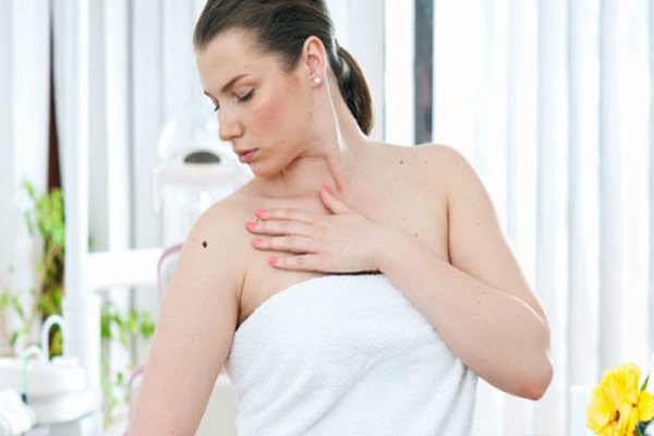 Nốt ruồi ở nách trái – phải nam, nữ nói lên điều gì?-3