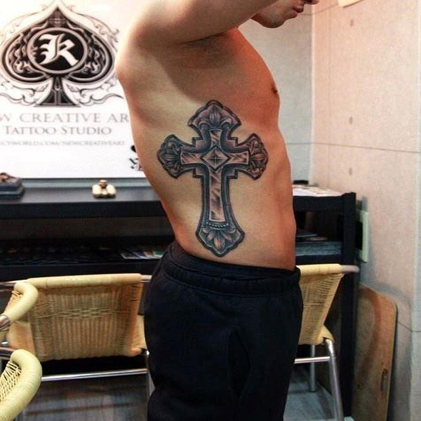 99+ hình xăm thánh giá cực đẹp dành cho nam, nữ-12