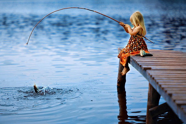 Mơ thấy bắt cá là điềm báo gì? Đánh con gì dễ trúng? 2