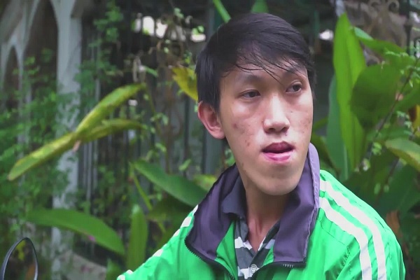 Đàn ông mặt lưỡi cày