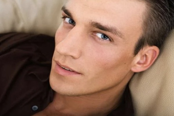 Tướng mũi gãy ở đàn ông, phụ nữ nói lên điều gì?-2