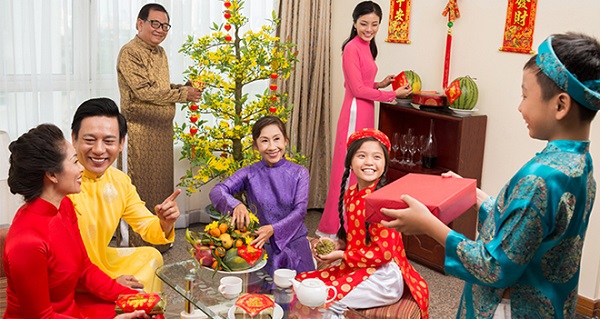 Xem tuổi xông nhà năm 2023 tuổi Nhâm Dần 1962-1