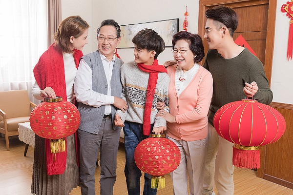 Xem tuổi xông nhà năm 2023 tuổi Nhâm Dần 1962-2