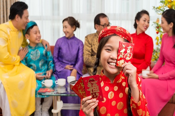 Xem tuổi xông nhà năm 2023 tuổi Tân Sửu 1961-2