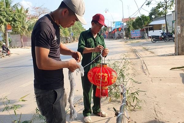 Cây nêu là cây gì? Nguồn gốc, ý nghĩa cây nêu ngày tết-4